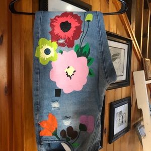 Women’s jeans, never worn